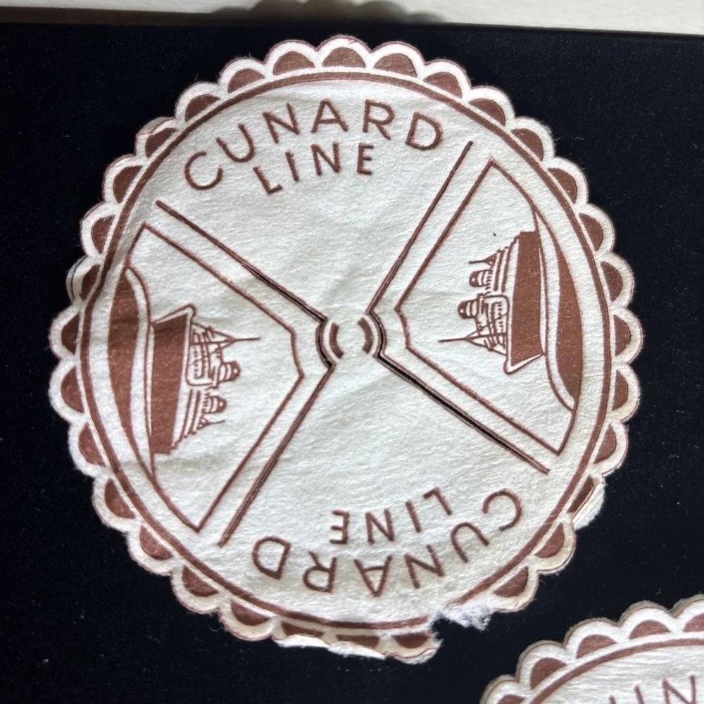 VINTAGE CUNARD LINE GENUINE ON BOARD QUEEN ELIZABETH COASTER / PLACE MATS PAPER